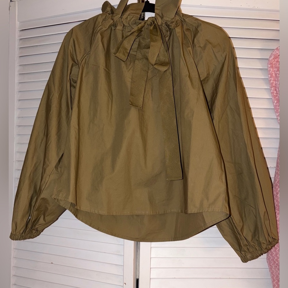 Free Assembly women’s ruffle neck cotton top - Picture 4 of 4